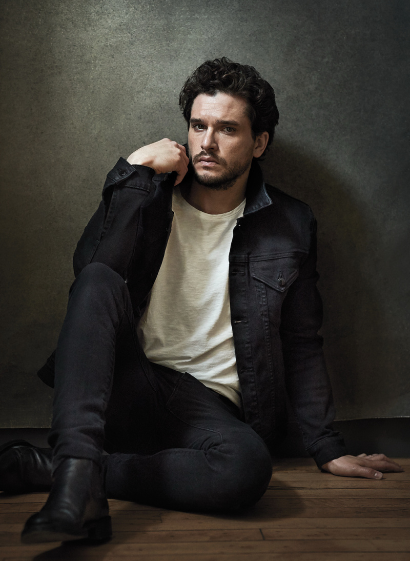 《权力的游戏》雪诺kitharington全新封面及写真,什么水平? zt