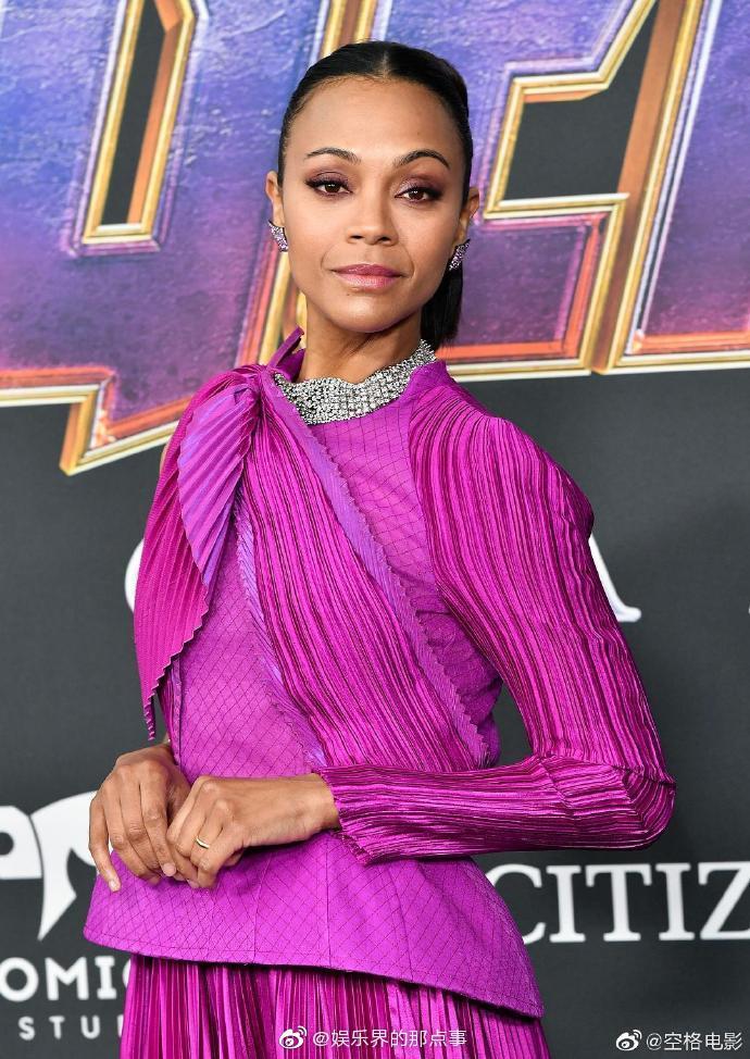 最大赢家佐伊·索尔达娜,同时存在于全球第一和第二票房的电影中 zt