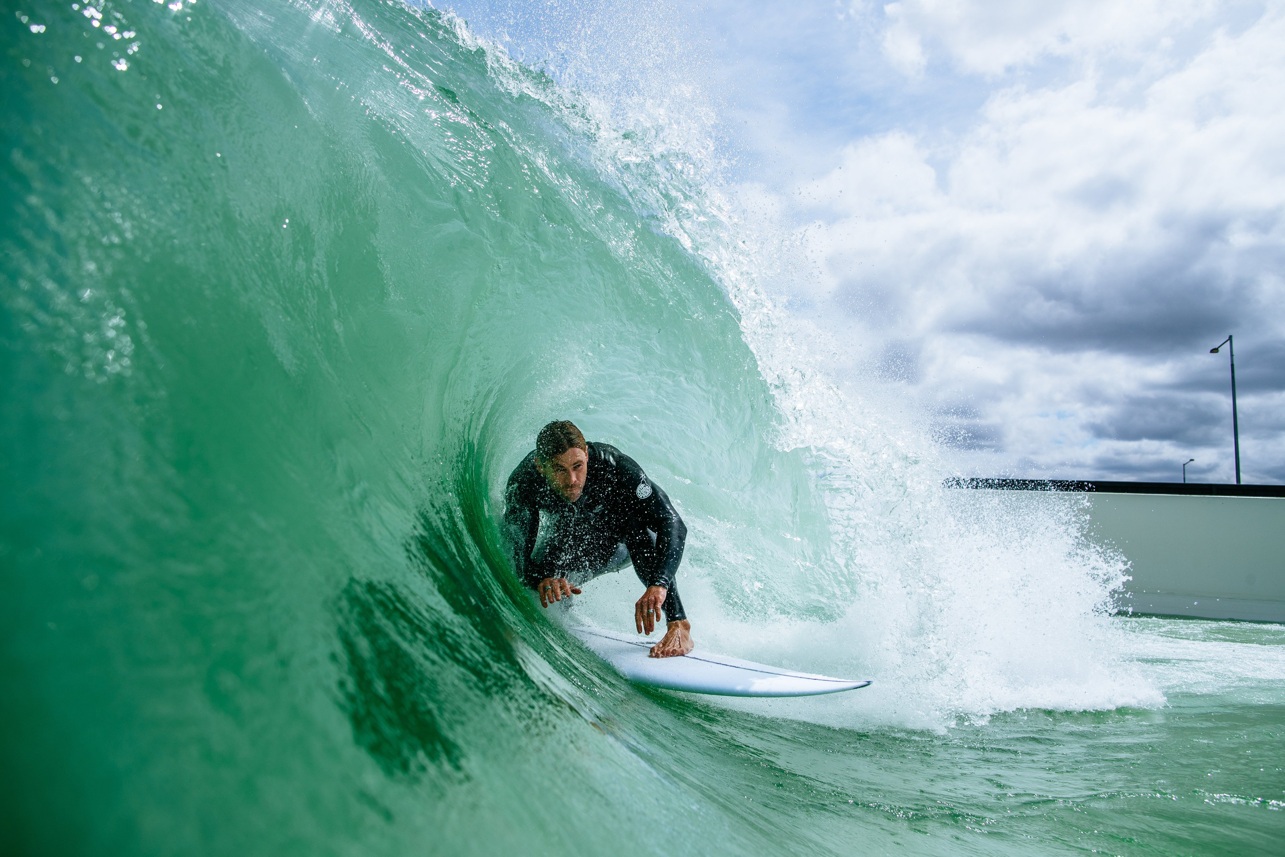 锤哥chrishemsworth冲浪新照这波什么水平zt