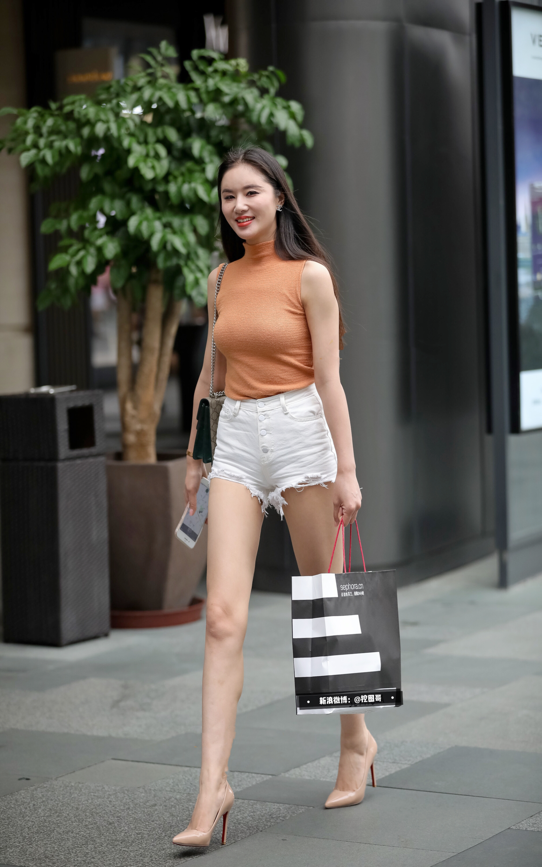 你和大长腿之间其实就缺一双高跟鞋zt