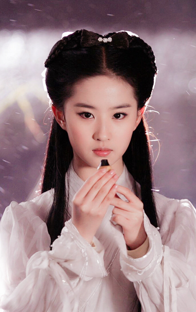 刘亦菲版的小龙女,什么水平? zt