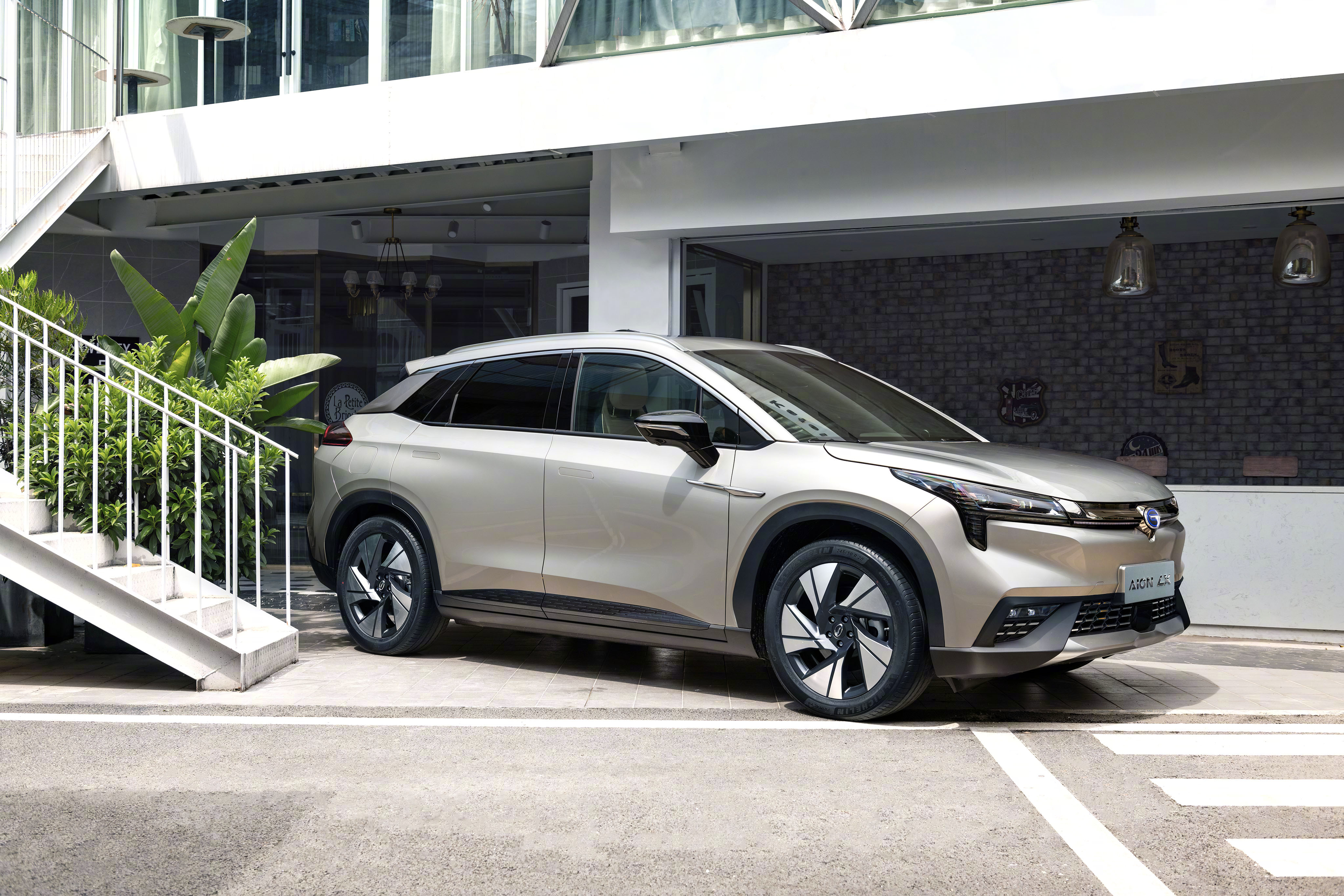 广汽新能源suvaionlx预售价公布 zt