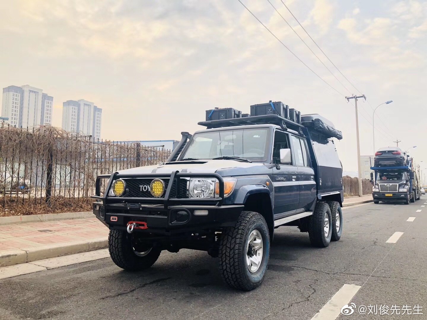 目测是袋鼠国multidrive改的vdj79车是挺棒就是这价格太刺激了zt