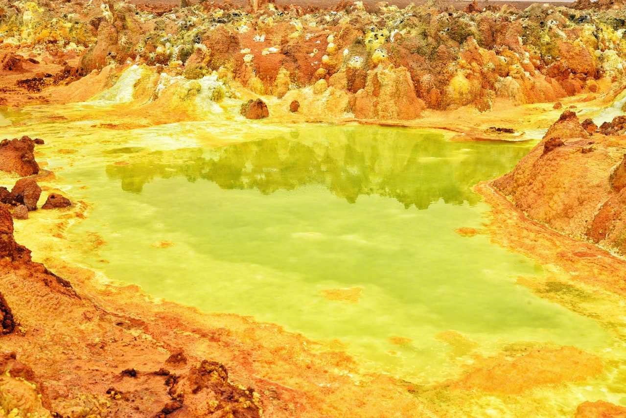 埃塞俄比亚dallol火山硫磺湖,温度常年在50度以上,别样的风景 zt