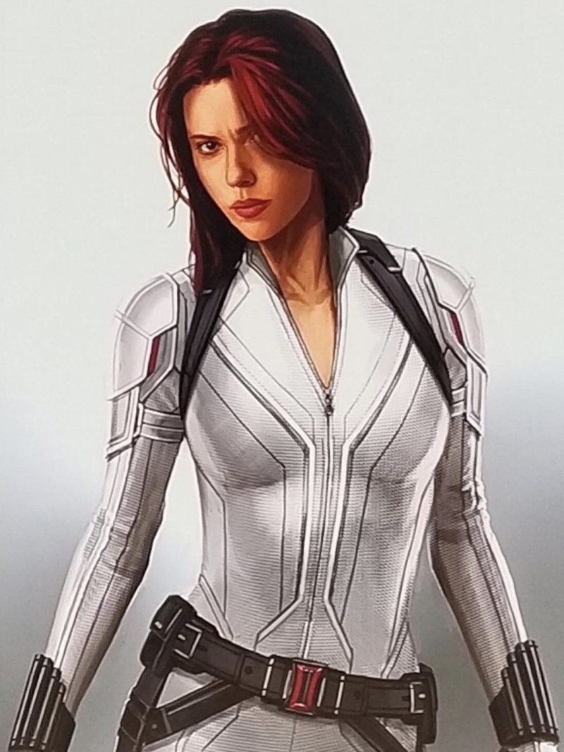 《黑寡妇》斯嘉丽·约翰逊穿上了最新的白色战衣,搭配红色长发 zt