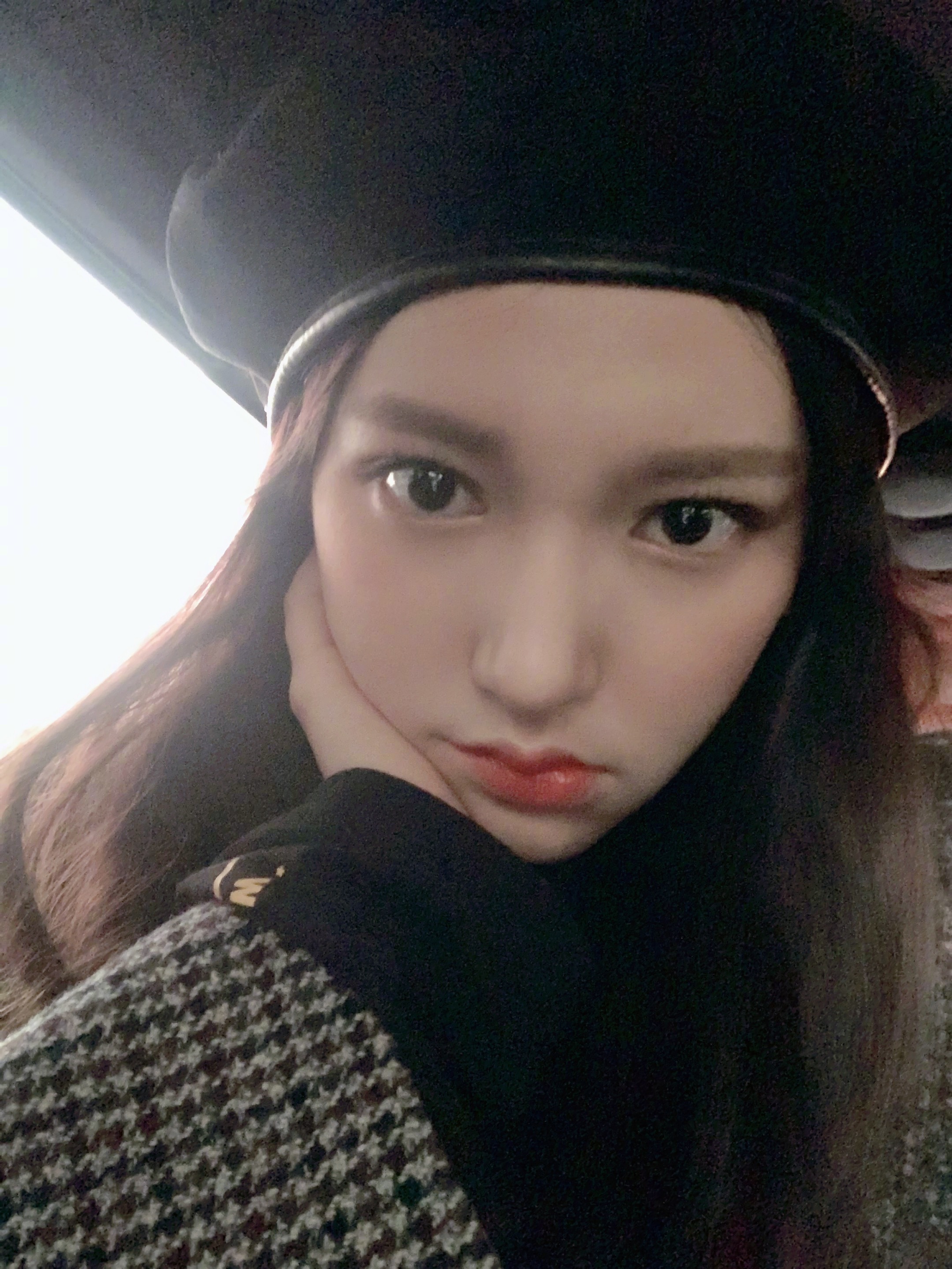 女明星托腮照,谁最让你心水? zt