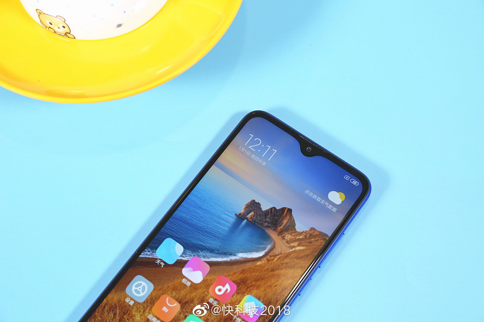 红米8a配备6.22英寸水滴屏,比例为19:9,覆盖康宁第五代大猩猩玻璃 zt