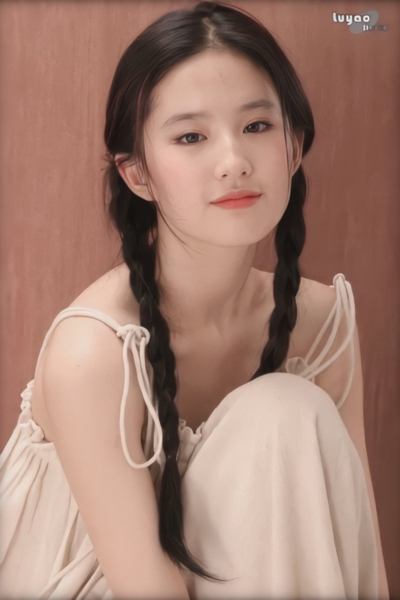 刘亦菲18岁拍的写真,这样貌真是太清纯了! zt