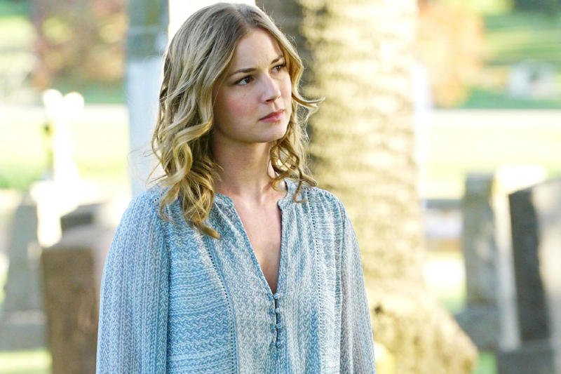 复仇拍续集艾米丽·万凯普主演的大热美剧《复仇》计划拍续集 zt