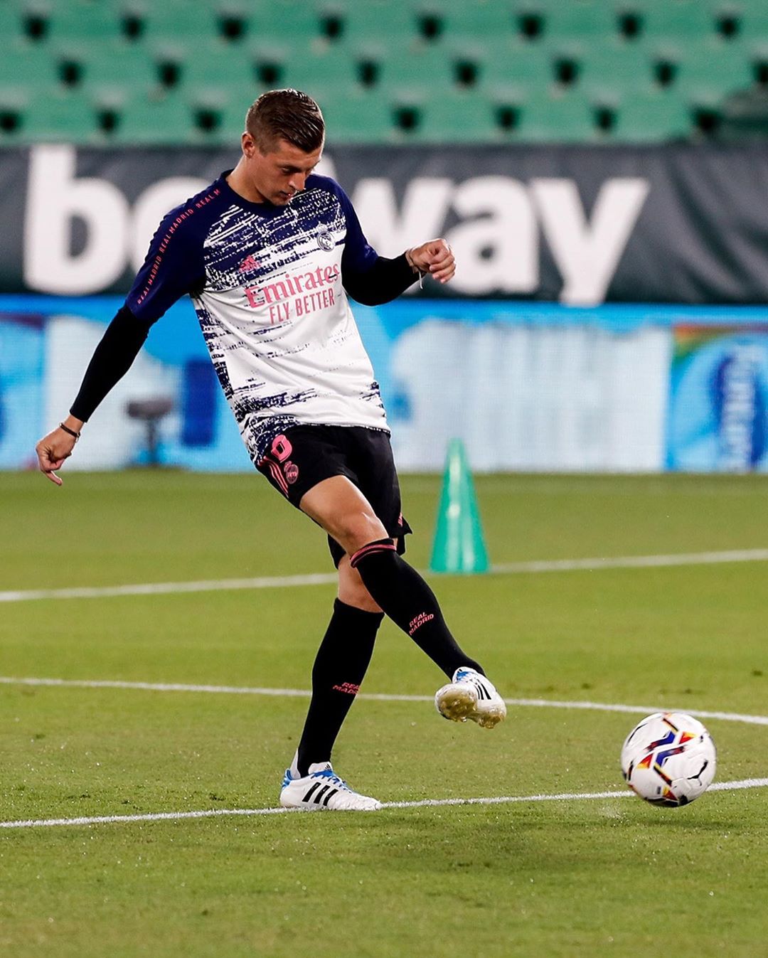 realmadrid发布了一条更新,快来看看吧!