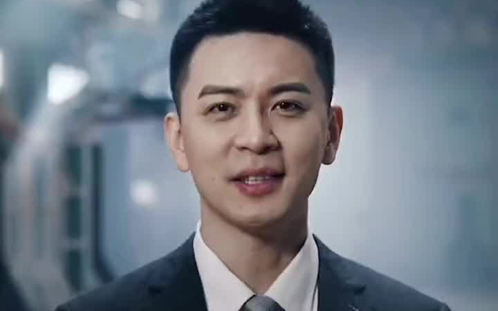 杨鸣在气质这一块绝对是cba天花板看看杨鸣的广告片