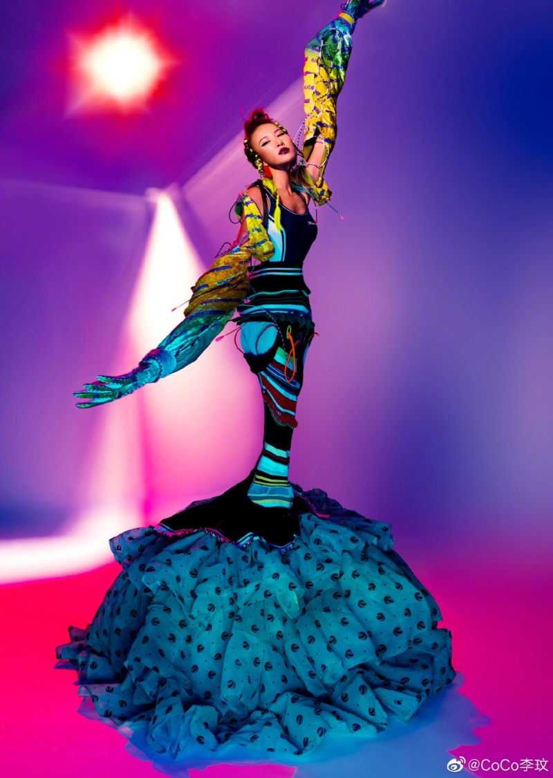 [女神新照]李玟顶齐刘海丸子头,这波什么水平? zt