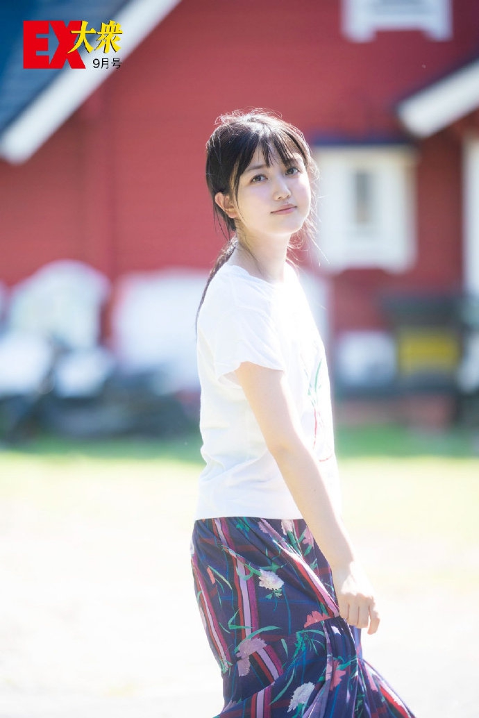 [女神新照]乃木坂46三期生久保史绪里拍摄杂志,什么水平? zt