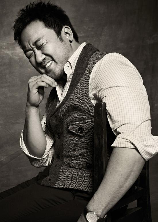 釜山行硬汉曾是小鲜肉还当过ufc冠军教练zt