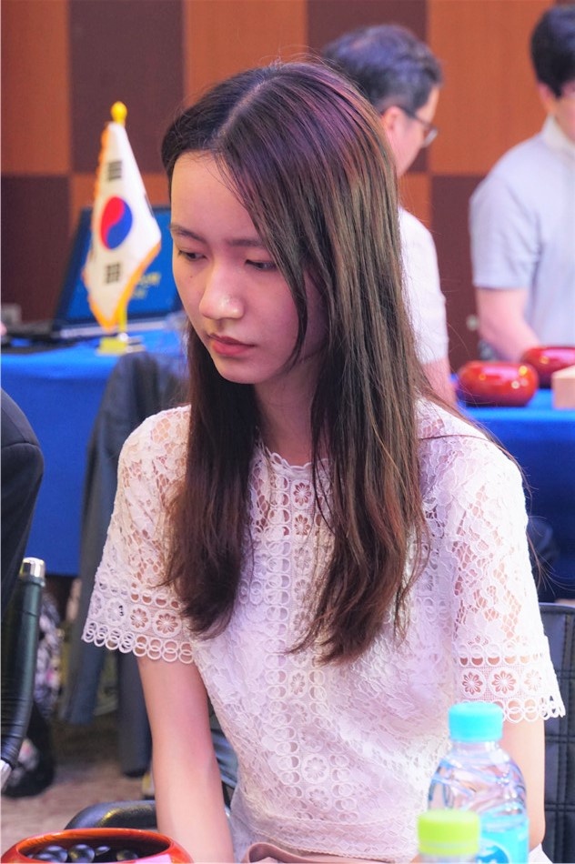 [女神新照]国手山脉杯女棋手高颜值:高星恬静,许瑞玹灵动 zt