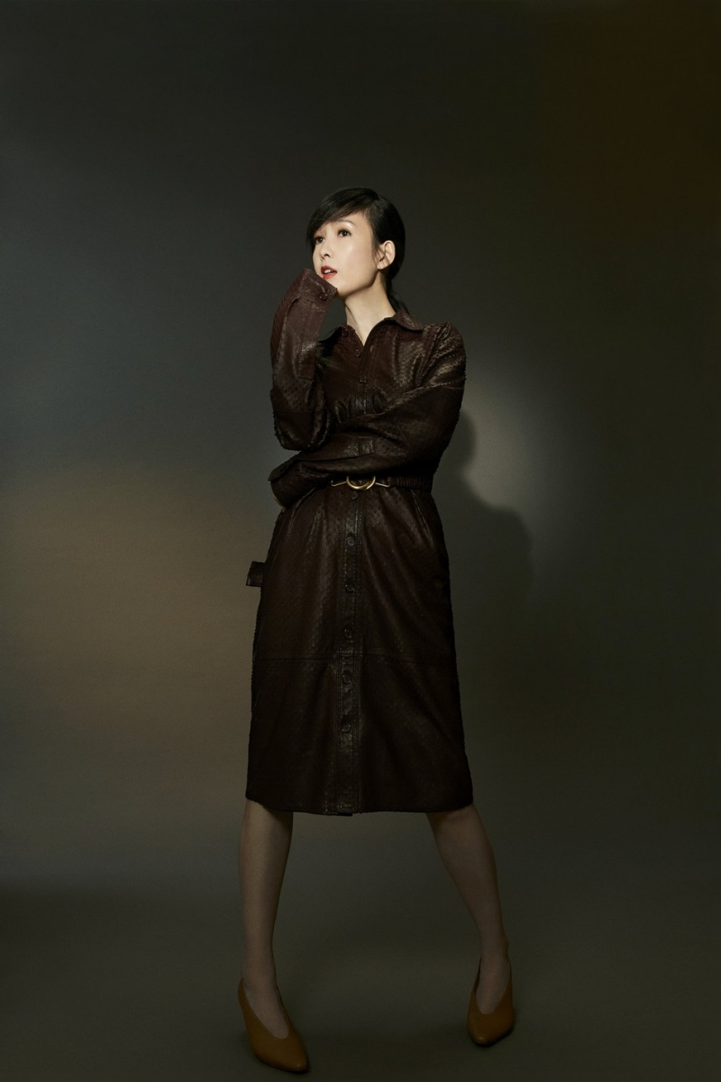 [女神新照]周慧敏登杂志封面,这波什么水平? zt