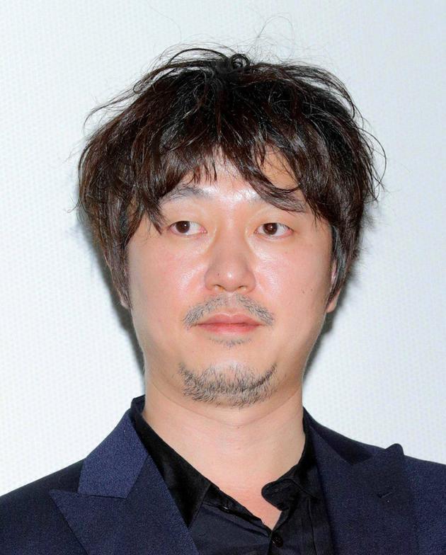 草彅刚主演电影推迟上映,因主要演员新井浩文被告 zt