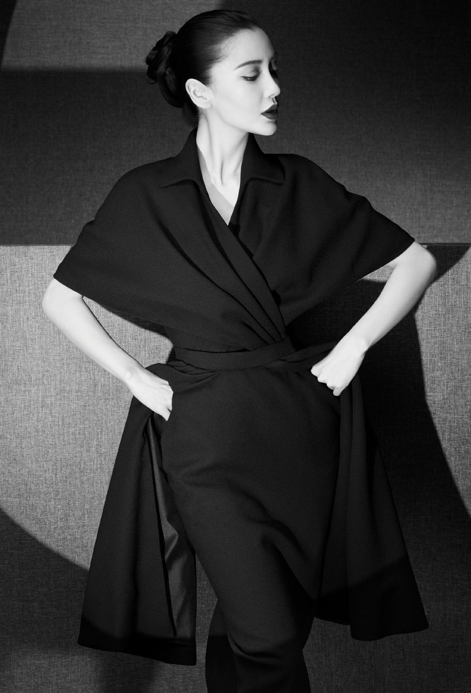 angelababy复古黑白大片曝光