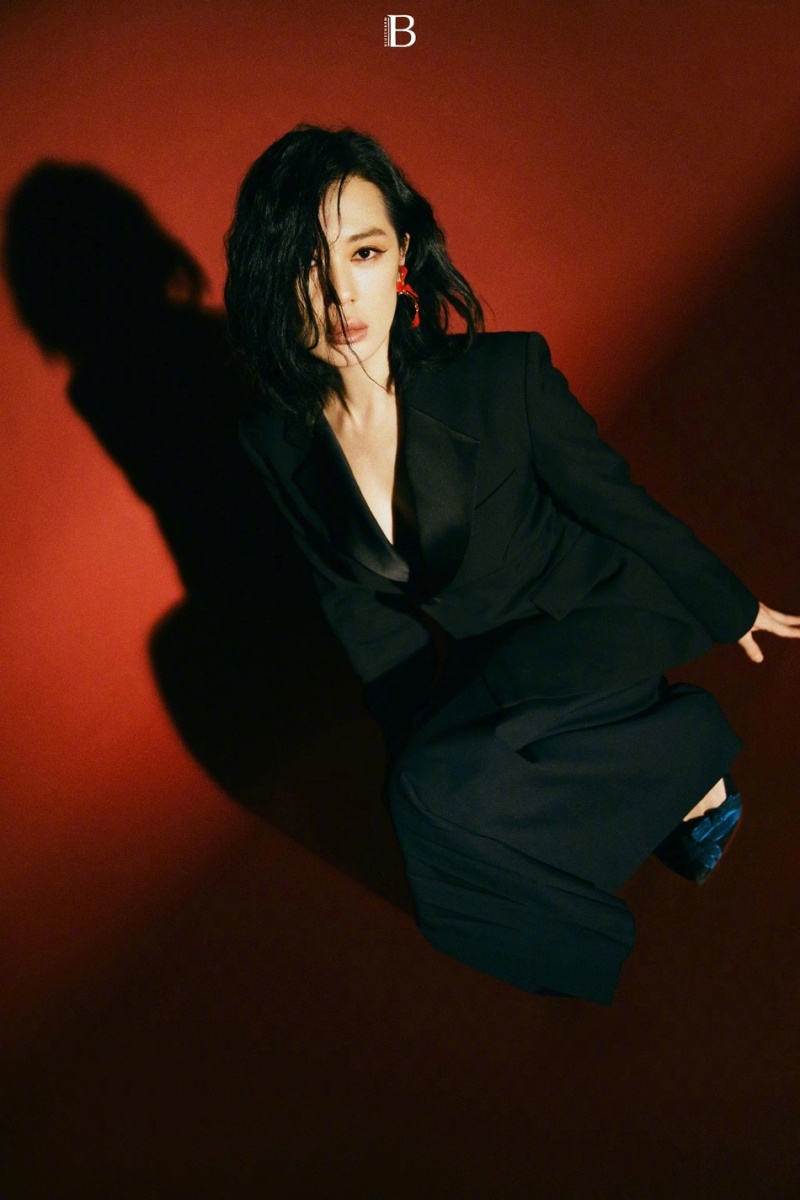 余男穿深v裙 这波什么水平 虎扑