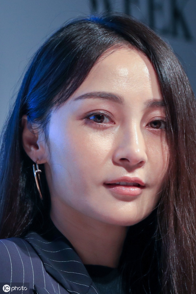 姚笛的笑看起来好牵强!这波颜值什么水平 zt