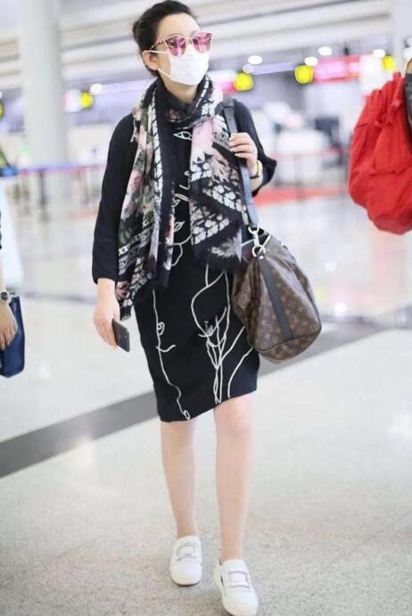 没有脚脖子显腿粗?这些明星让人意想不到 zt