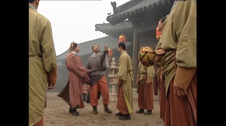 水浒传里这位高俅的足球技术什么水平