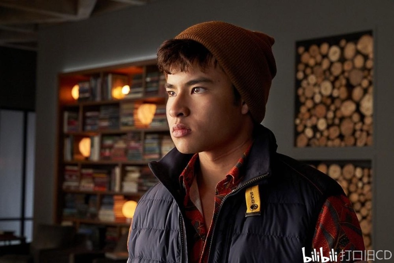 dc《泰坦》第二季第8集"jericho"剧照,迪克坦白过往,丧钟之子露面 zt