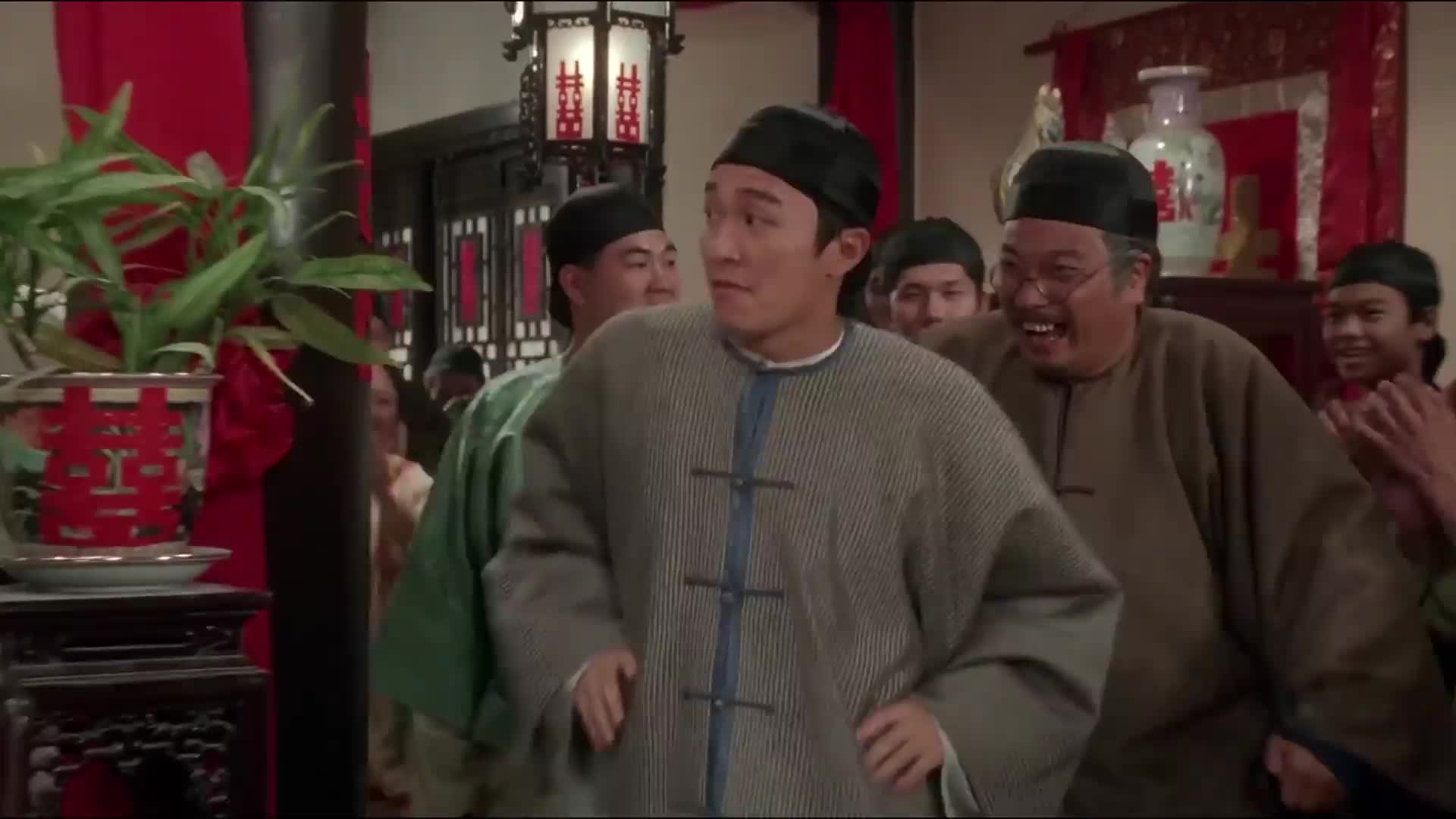 九品芝麻官 小莲回眸一笑太迷人 星爷看的入迷 竟陷入幻想 虎扑