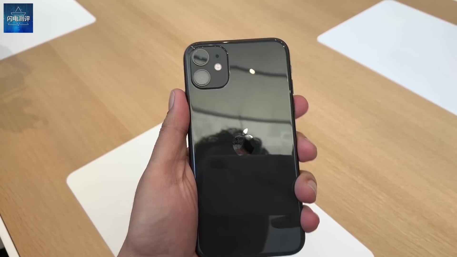 iphone11iphone11pro现场体验这个刘海还能用十年zt