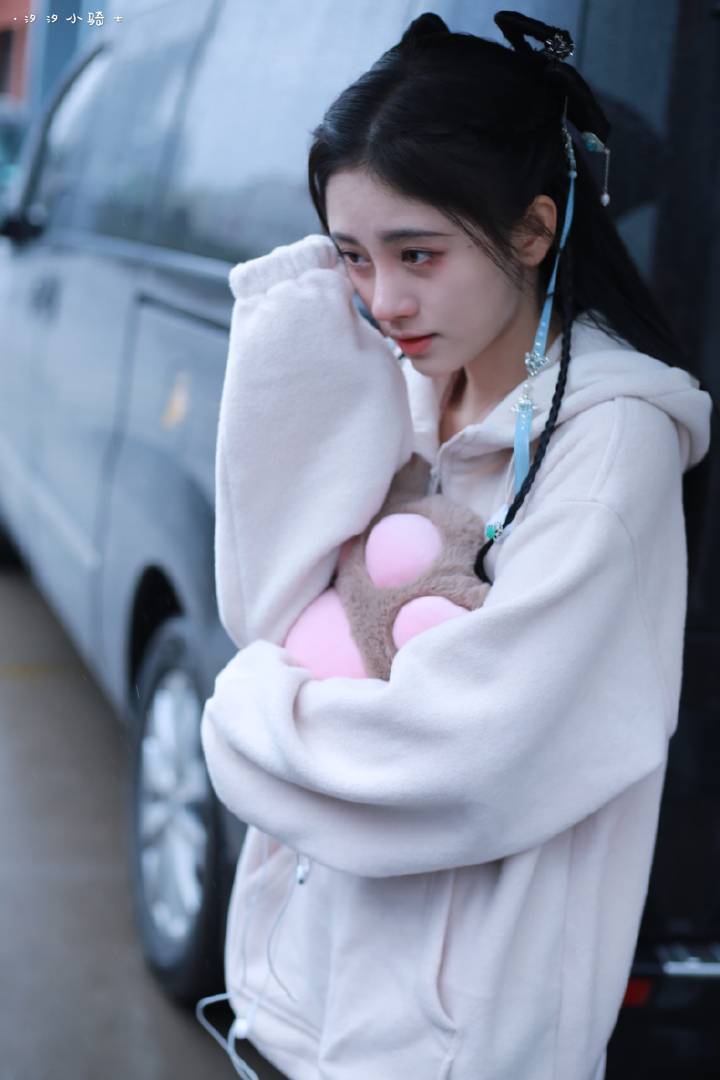 [女神新照]鞠婧祎可爱兔装,什么水平 zt