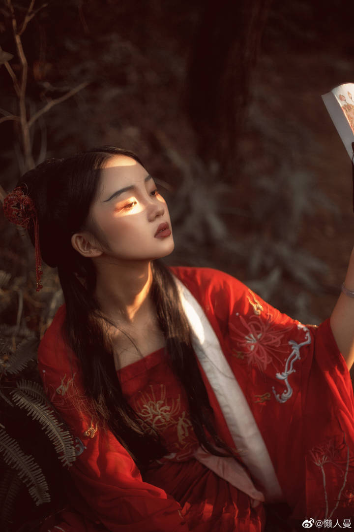 这古装妹子jrs们给打几分? zt