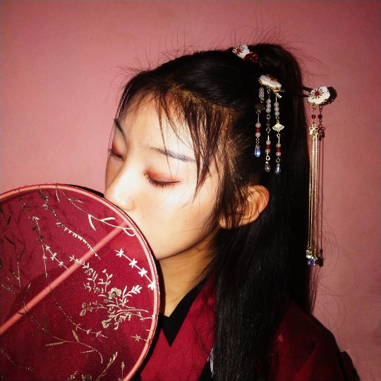 兰若庭 朱墨实力貌美超级喜欢!太有气质了! zt